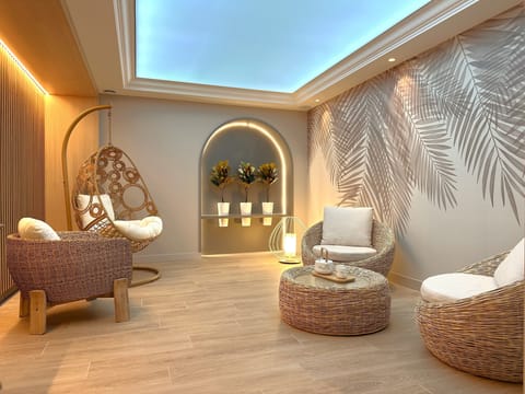 Sauna, hot tub, steam room, body treatments, hot stone massages