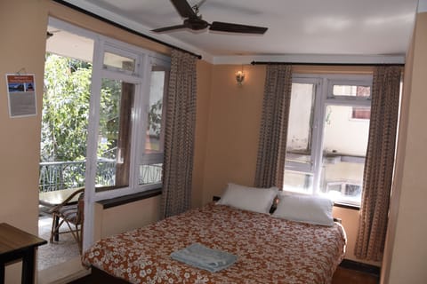 Standard Double Room | 4 bedrooms, desk, soundproofing, free WiFi