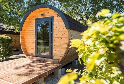 Chalet, Lake View, Lakeside | Premium bedding, iron/ironing board