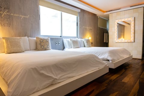 Standard Suite | In-room safe, desk, blackout drapes, iron/ironing board