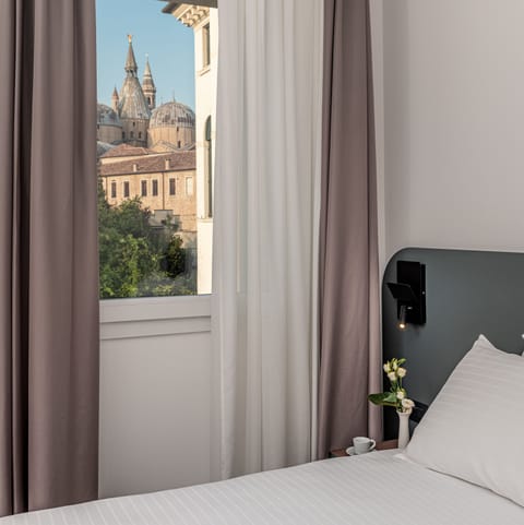 Panoramic Double Room | Down comforters, pillowtop beds, minibar, in-room safe