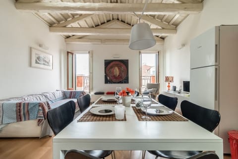 Apartment, 2 Bedrooms | In-room dining