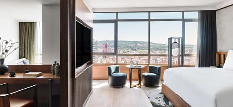 Junior Suite (Zen Skyline) | City view