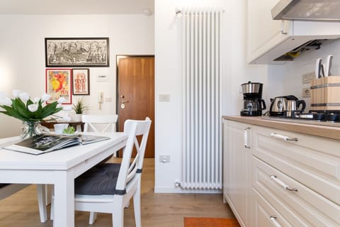 Apartment, 2 Bedrooms | Private kitchenette | Fridge, microwave, oven, stovetop