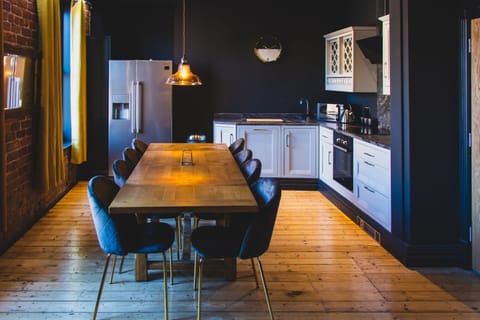 Apartment, Hot Tub | Restaurant