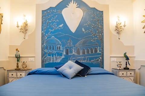 Deluxe Room, 1 Bedroom, Ensuite | Frette Italian sheets, premium bedding, down comforters