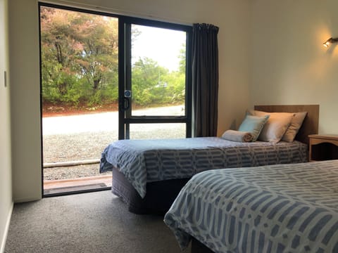 Basic Twin Room, 2 Twin Beds, Ensuite, Garden View | Blackout drapes, free WiFi, bed sheets