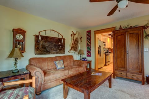 House, 3 Bedrooms | Living room