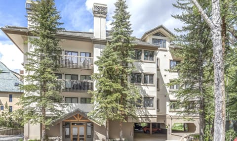 Condo, 2 Bedrooms | Exterior