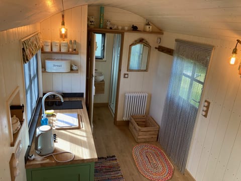 Luxury Room, Ensuite (Cottage Shepherds Hut)