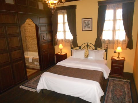 Deluxe Double Room | Premium bedding, pillowtop beds, minibar, individually decorated