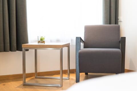 Minibar, in-room safe, soundproofing, free WiFi