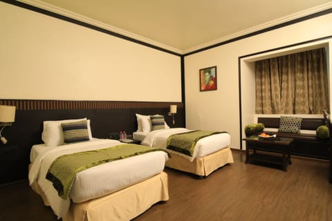 Standard Twin Room | Premium bedding, minibar, in-room safe, desk