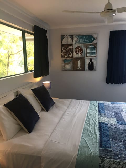 Deluxe 1 Bedroom Apartment  | 1 bedroom, premium bedding, iron/ironing board, free WiFi