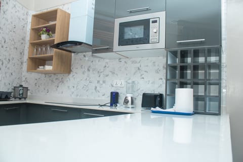 Gallery Suite | Private kitchen | Electric kettle