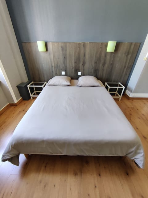 Individually decorated, desk, blackout drapes, soundproofing