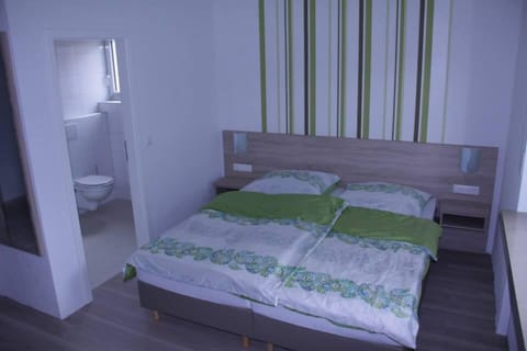 Double Room, Non Smoking, Garden View | Free WiFi