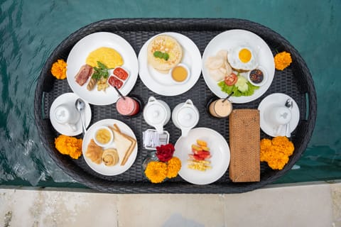 Daily full breakfast (IDR 120000 per person)