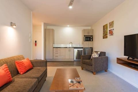 In-room safe, desk, iron/ironing board, free WiFi