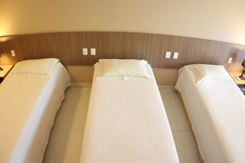 Standard Room | Minibar, blackout drapes, free cribs/infant beds, free WiFi