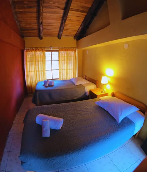 Classic Twin Room, 2 Twin Beds, Private Bathroom | Free WiFi, bed sheets