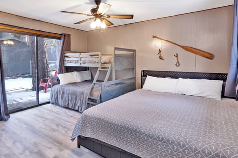 Cabin, Multiple Beds, Hot Tub, Mountain View (110) | 1 bedroom, individually decorated, individually furnished, bed sheets