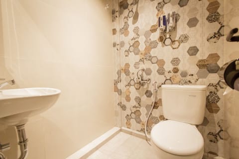 Shower, towels, soap, shampoo