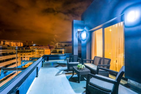 Grand Duplex, 2 Bedrooms | Balcony view