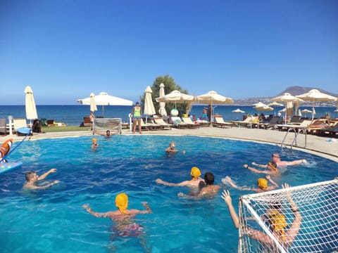 Indoor pool, seasonal outdoor pool, sun loungers