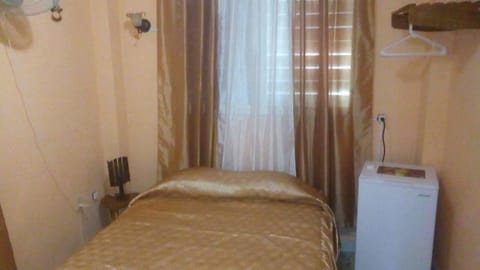 Double Room, 1 Double Bed | Minibar, WiFi, bed sheets