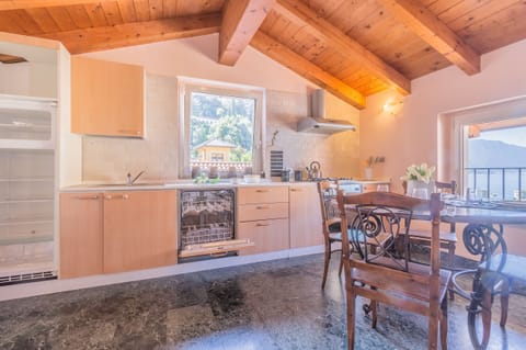 Apartment, 1 Bedroom | In-room dining