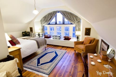 Luxury Apartment, Private Bathroom, Lake View (Penthouse apartment) | Interior