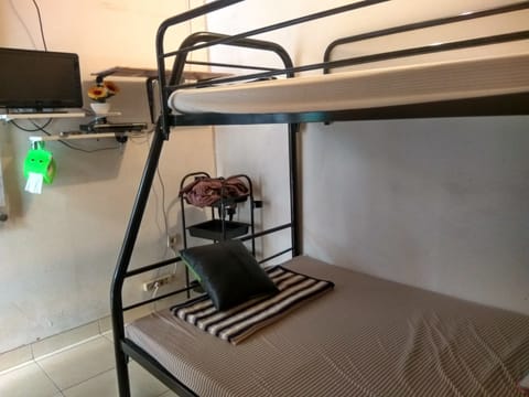 Bunk Bed For 3 Shared Fan TV Cable | Free WiFi, bed sheets