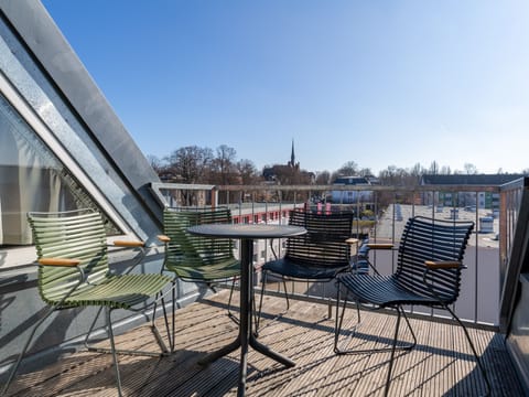 One-Bedroom Penthouse Suite with balcony | Balcony