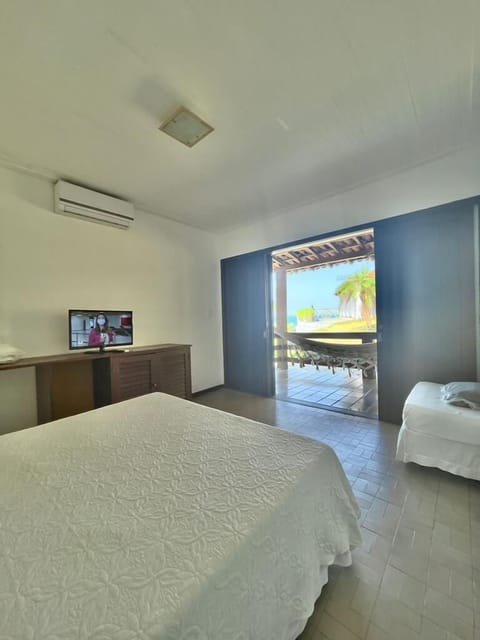 Triple Room, Balcony, Sea View | Minibar, blackout drapes, free WiFi, bed sheets