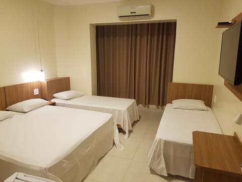 Standard Quadruple Room | Egyptian cotton sheets, minibar, desk, free WiFi