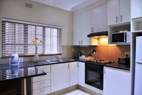 Superior Room Self-Catering | Private kitchen | Mini-fridge, microwave, electric kettle, toaster