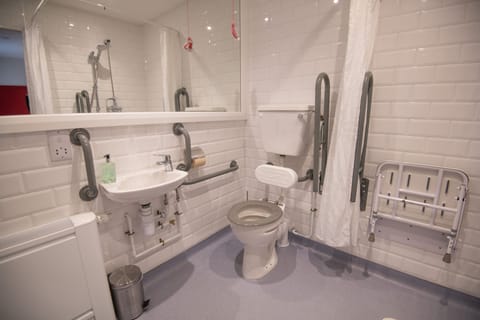 Double Room, Accessible, Ensuite | Bathroom | Shower, hair dryer, towels, soap