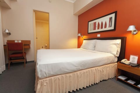 Classic Double Room, 1 Double Bed | Minibar, in-room safe, individually decorated, individually furnished