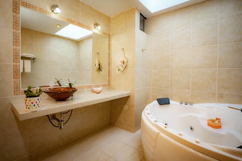 Classic Suite, Terrace | Bathroom | Combined shower/tub, deep soaking tub, free toiletries, hair dryer