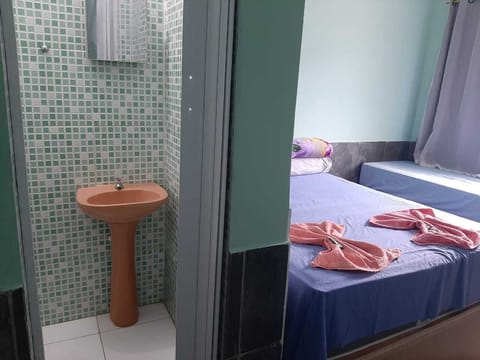 Double Room Single Use | Free WiFi, bed sheets