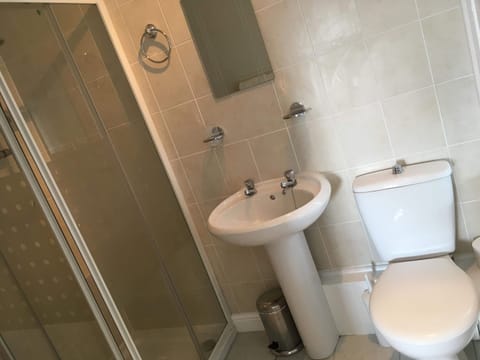 Traditional Double Room, Ensuite (Blue Room) | WiFi