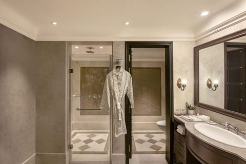 Aurika Suite with Private Plunge Pool | Bathroom | Shower, slippers, towels