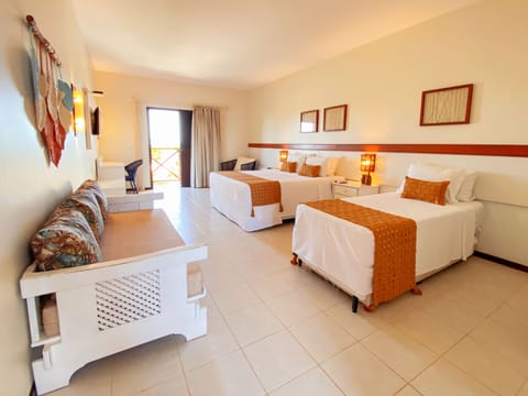 Luxury Suite Sea Front | Hypo-allergenic bedding, pillowtop beds, minibar, in-room safe