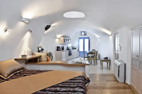 Villa, Pool Access | Living room | 24-inch LCD TV with cable channels, TV