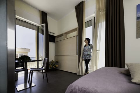 Superior Room, Balcony, Annex Building (Via Urso, 35) | Hypo-allergenic bedding, down comforters, Select Comfort beds, minibar