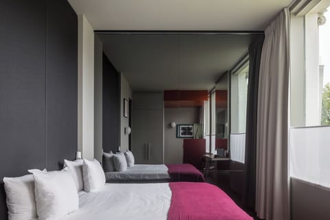 Deluxe Room | Egyptian cotton sheets, Select Comfort beds, in-room safe