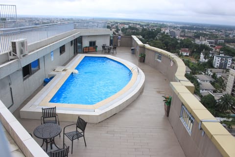 Outdoor pool, sun loungers