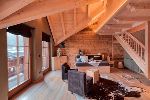 20-inch LCD TV with satellite channels, TV