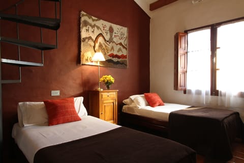 Triple Room | Individually decorated, free WiFi, bed sheets